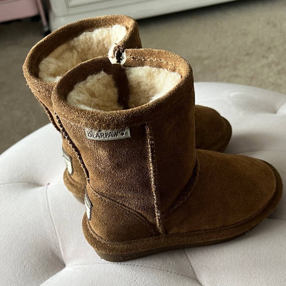 BearPaw Tan Suede Boots with Plush Lining